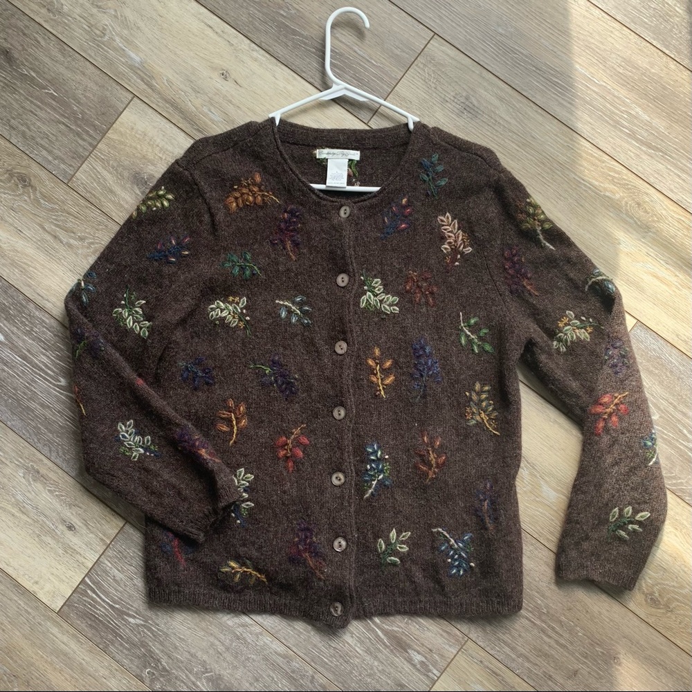 Vintage Embroidered Wool Button-Up Cardigan (L)